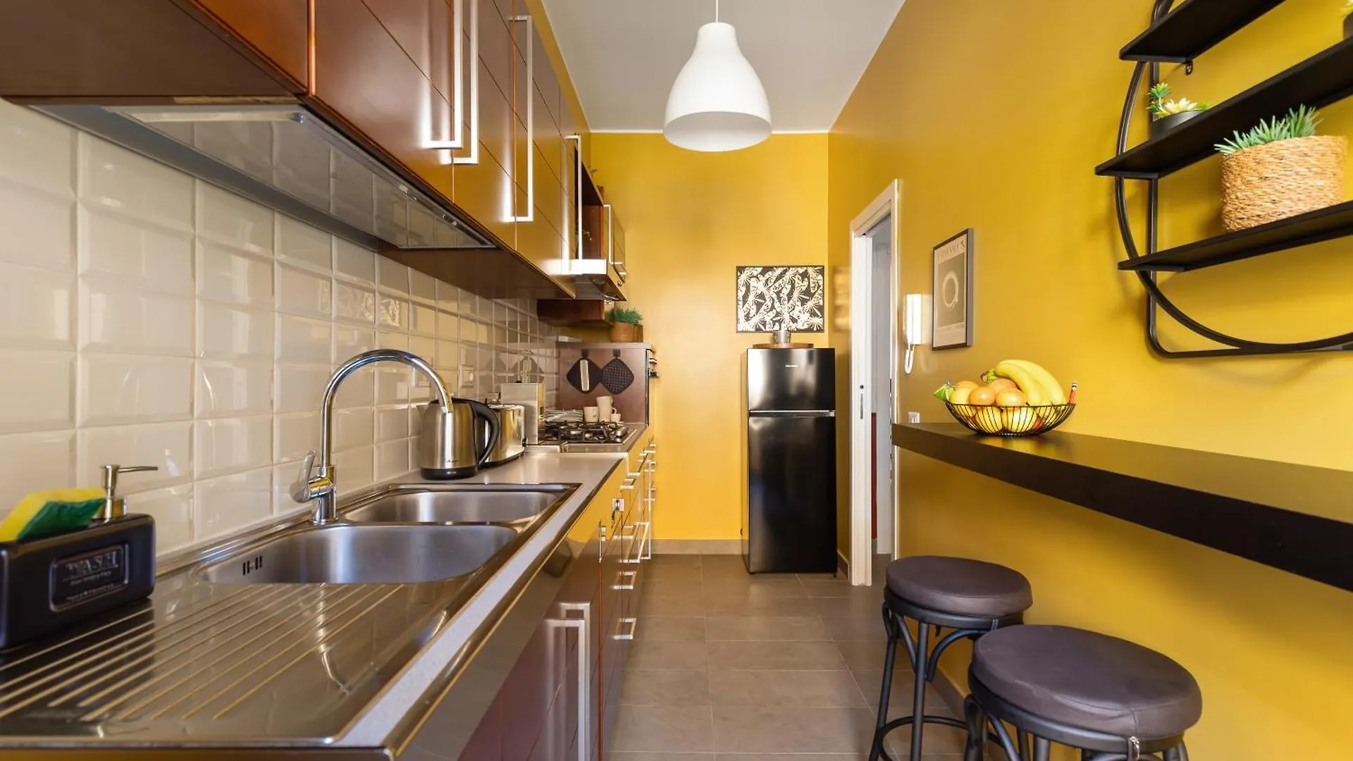 Cozy Apartment Gianicolense 3Bdr Rome Italy